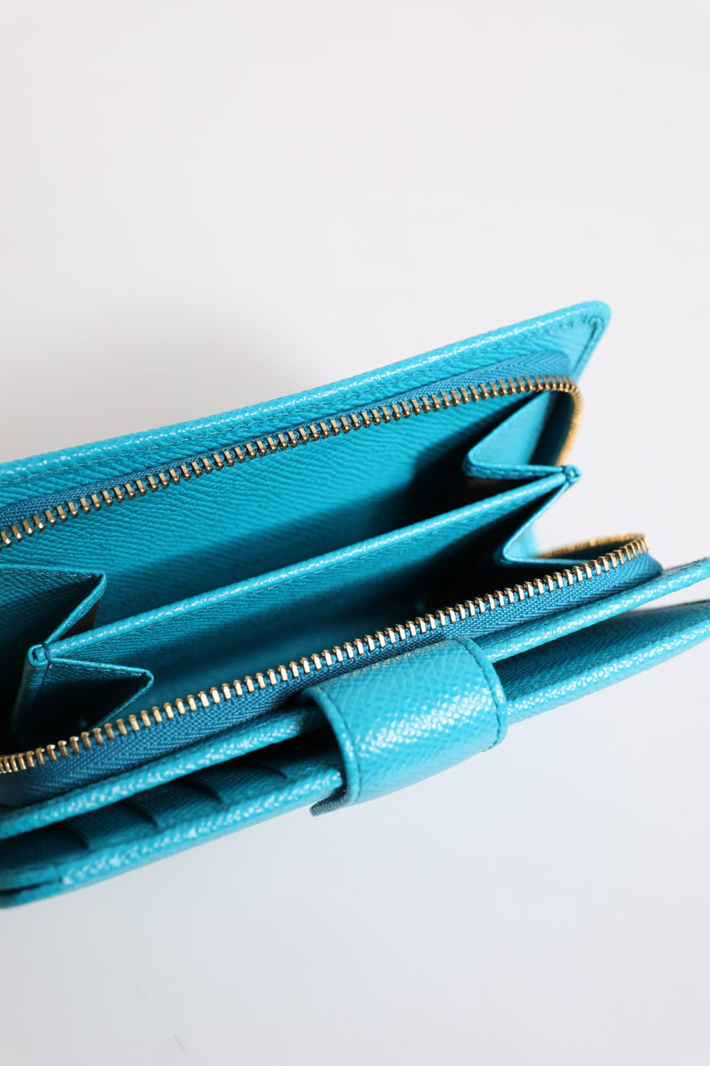 Light Blue Leather Bifold Continental Clutch Wallet